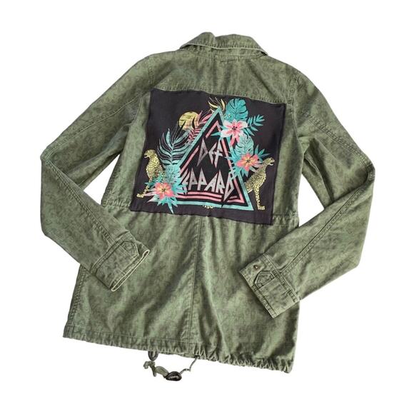 Via Penny Lane Reworked Apparel Def Leppard Custom Graphic Green Utility Jacket - Picture 1 of 11